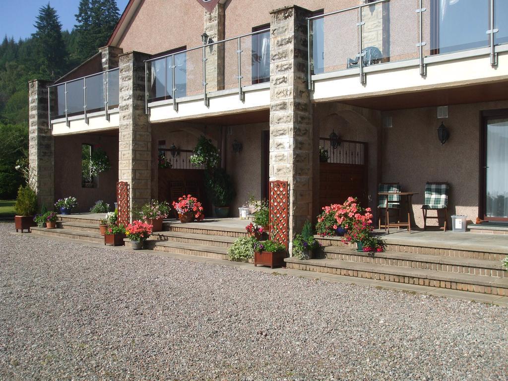 אינברמוריסטון Tigh Na Bruach B&B מראה חיצוני תמונה